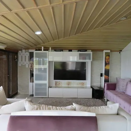 Apartment Derin Ev-sevgi Yolunda Denize Sifir Full Manzarali Datca